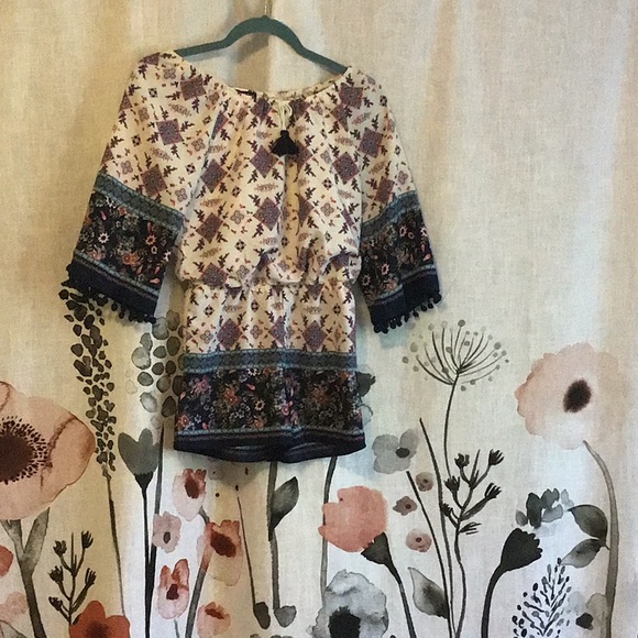 Beautiful Girls Romper - Picture 3 of 3